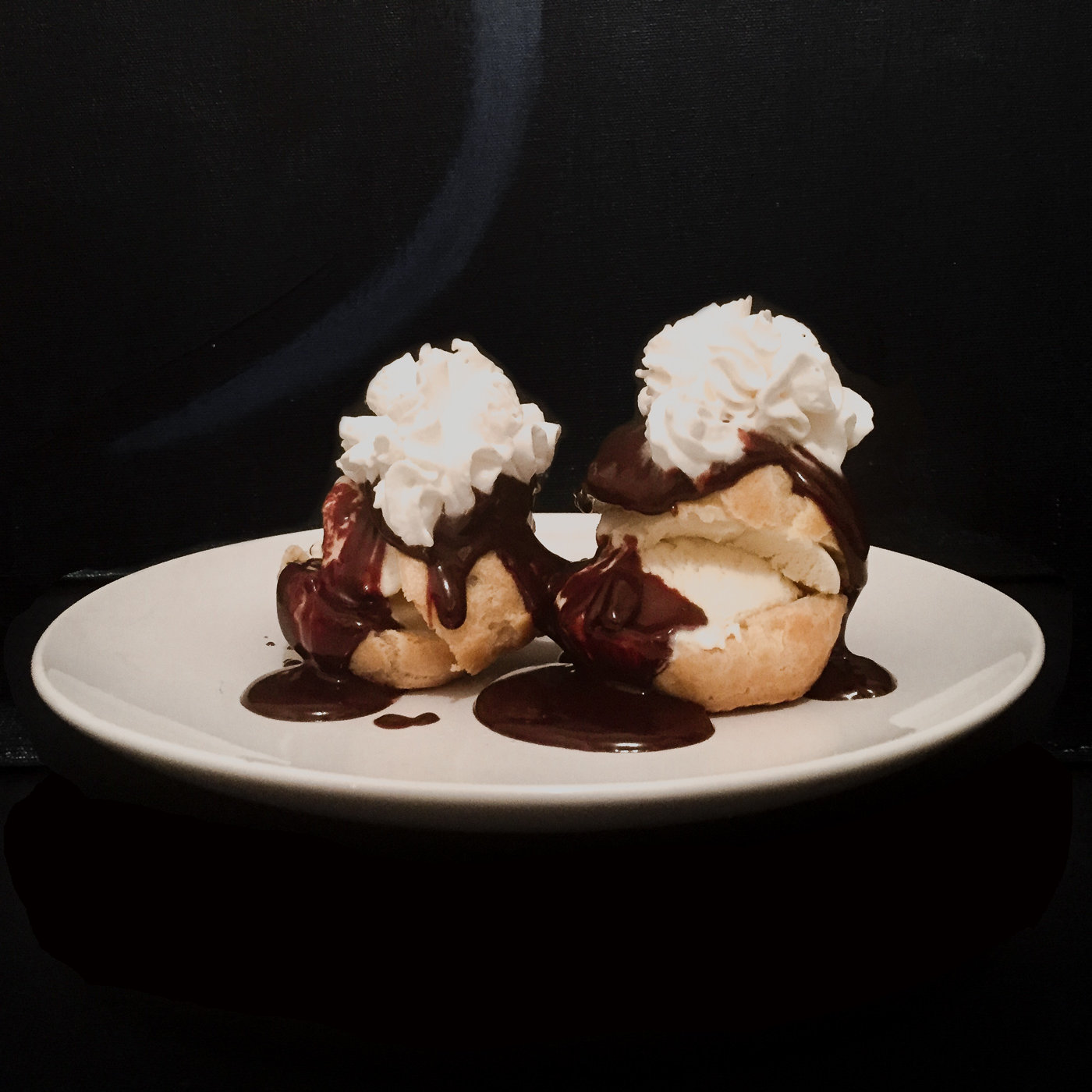 Making of Chocolate Profiterolles Picnic © Stella by the Park