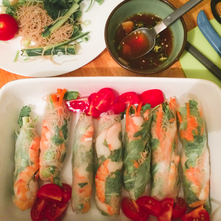 Spring Rolls with Shrimps and Green Tea Noodles